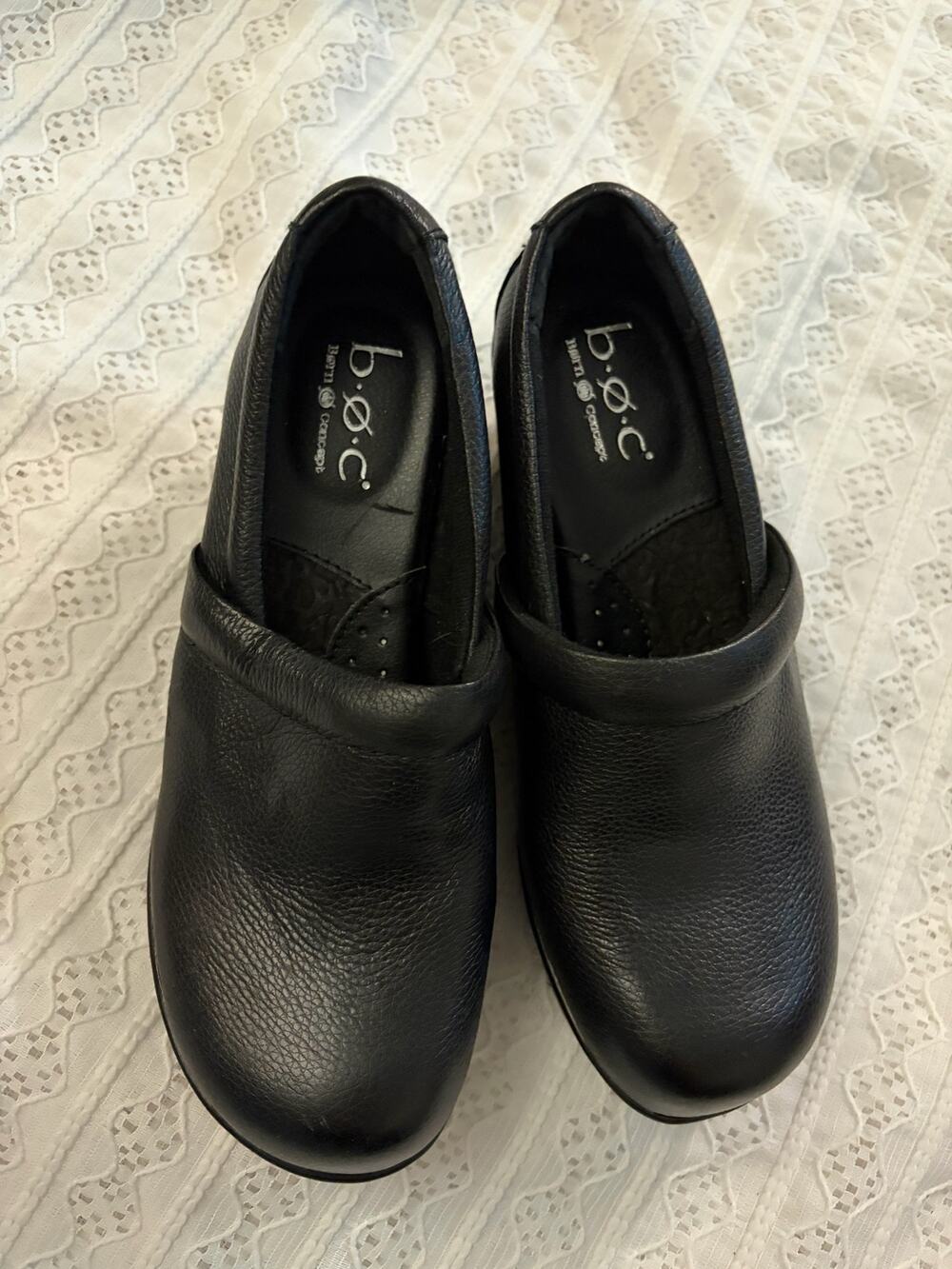 B.O.C. Born Concept Black Leather Clogs Women's 7M Slip On Comfort Shoes